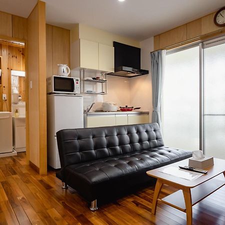 Guest House Kawamitsu Miyakojima  Екстер'єр фото