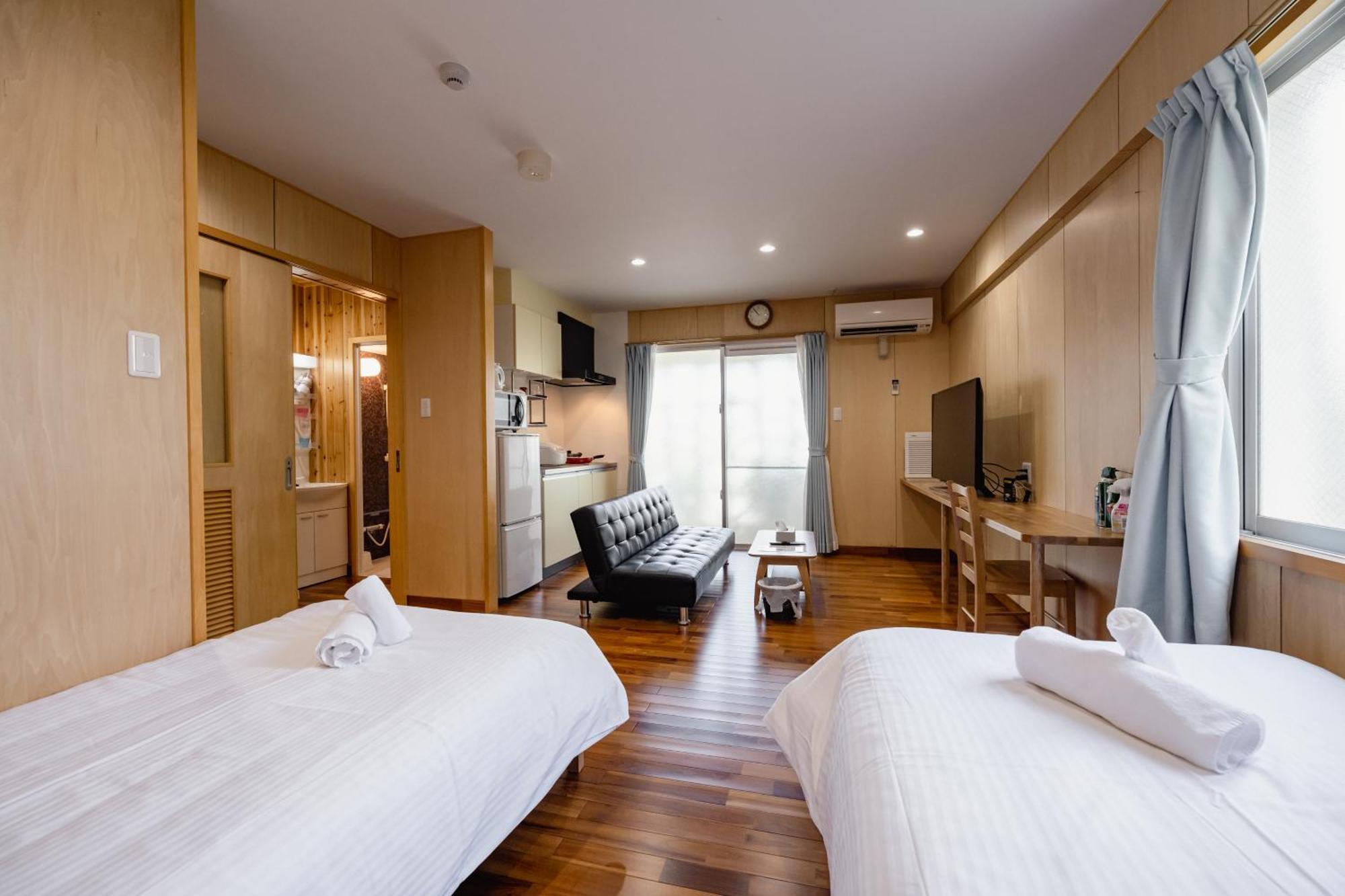 Guest House Kawamitsu Miyakojima  Екстер'єр фото