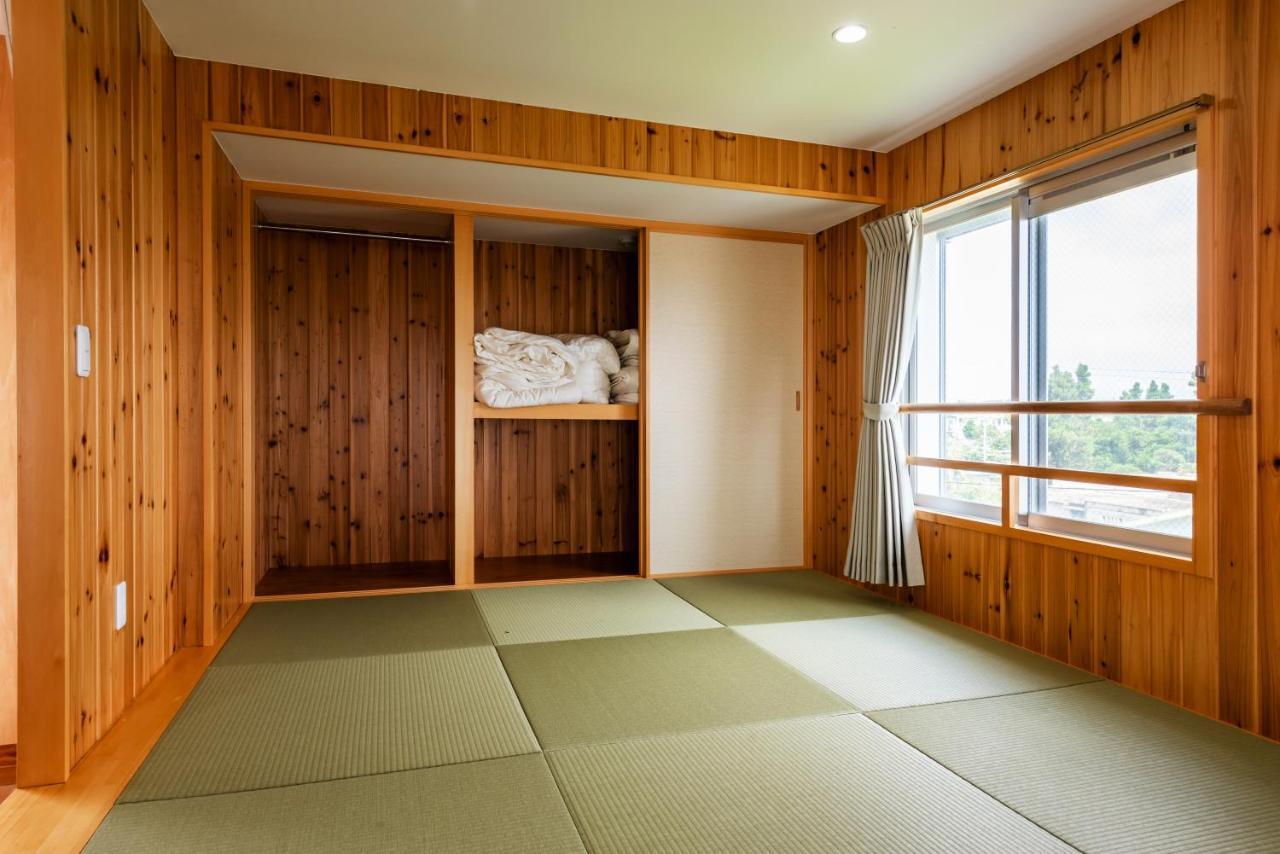 Guest House Kawamitsu Miyakojima  Екстер'єр фото
