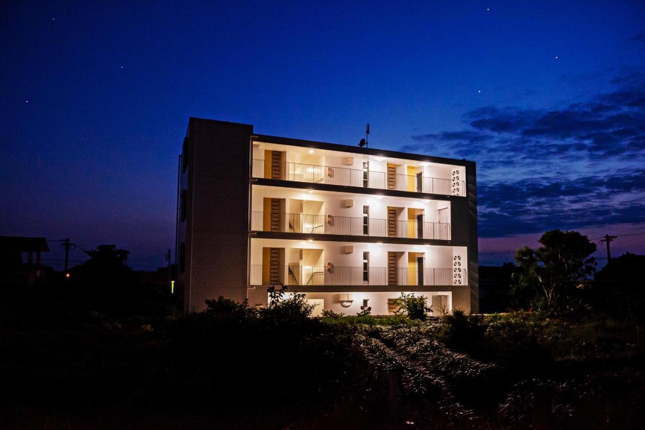 Guest House Kawamitsu Miyakojima  Екстер'єр фото